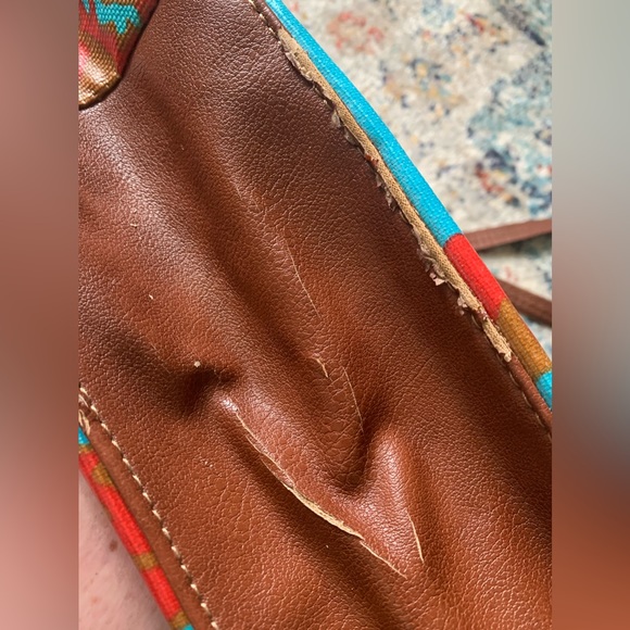 Sak Roots bag turquoise coral vegan leather straps whale charm gold hardware - Picture 6 of 6